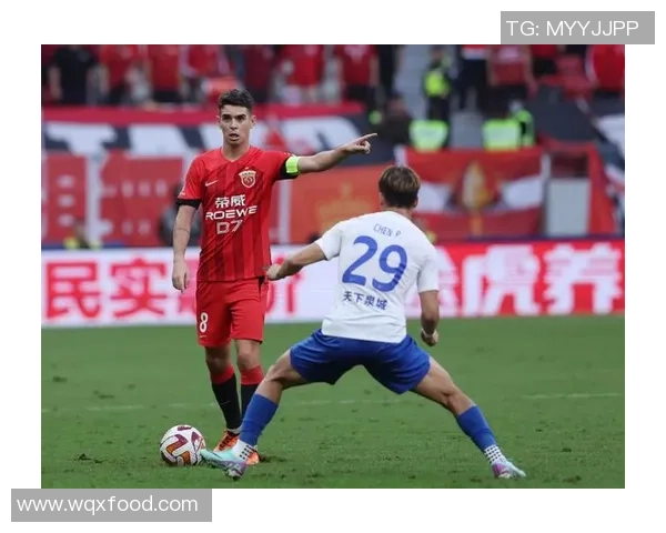 上海足球队的奋斗历程与冠军赛的荣耀之路